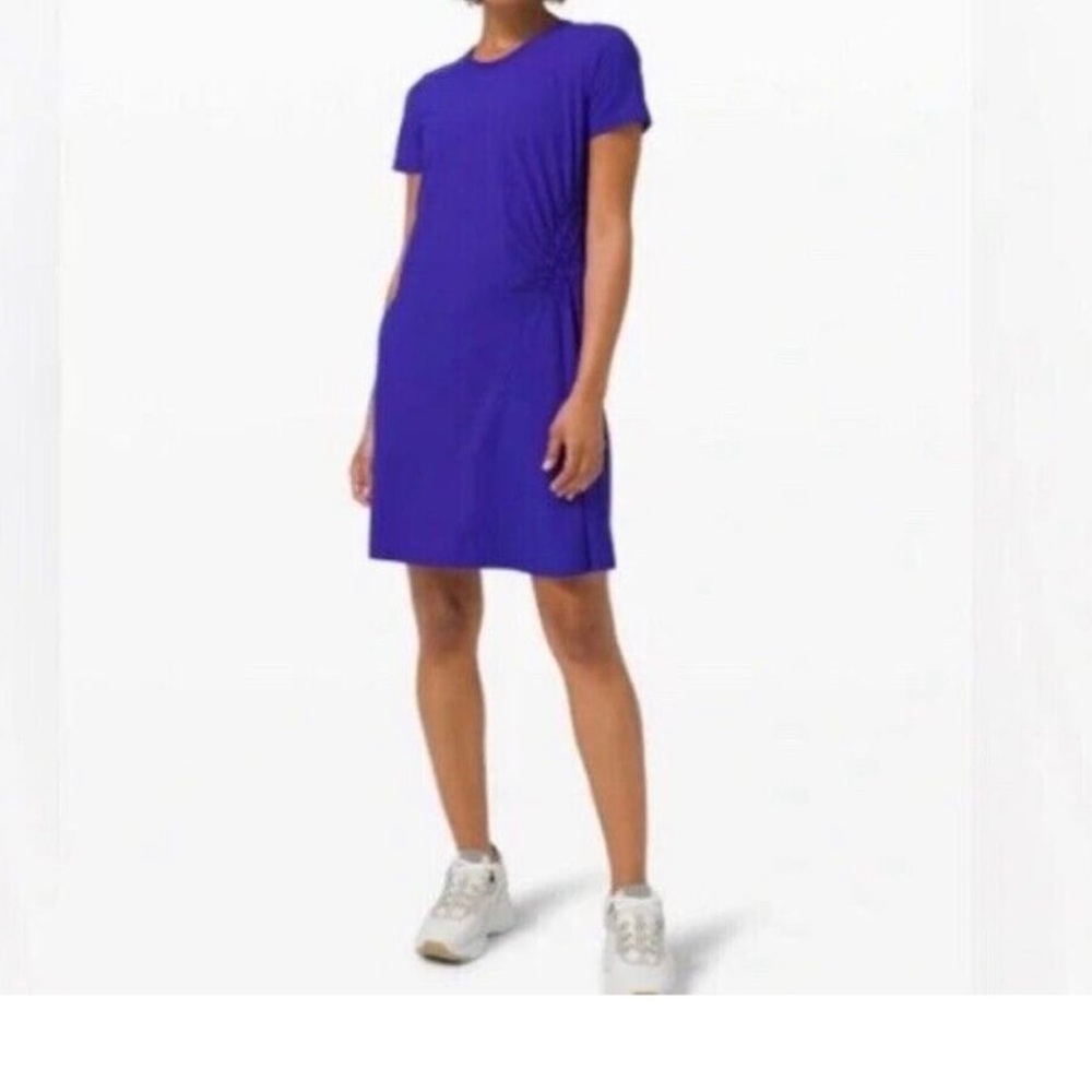 Lululemon Ruched dress blue UPF Q18 size 6